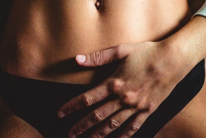 woman wearing black panty